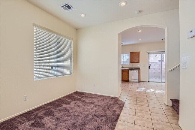 Foto del edificio - EXQUISITE 3-Bedroom Home - Modern Amenitie...