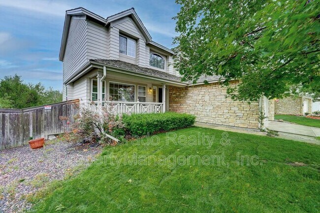 Building Photo - 16592 Oakmoor Pl