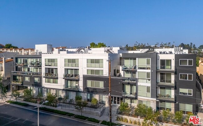 Foto del edificio - 957 Figueroa Terrace