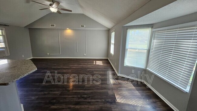 Building Photo - 5613 Normandy Ave