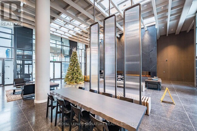 Building Photo - 8 Interchange Wy