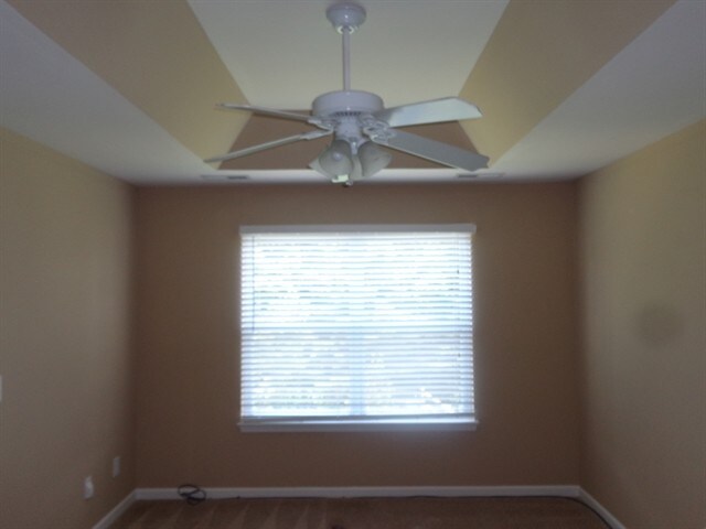 Foto del edificio - 15730 Lakepoint Forest Drive