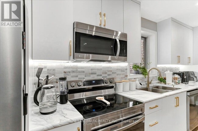 Building Photo - 89 Chiswick Ave