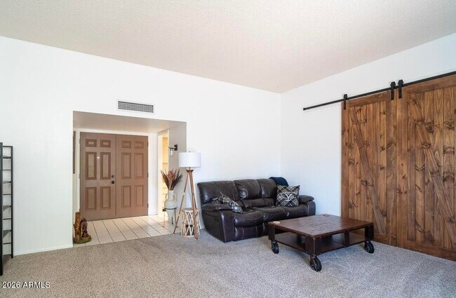 Foto del edificio - 17453 N 106th Ave