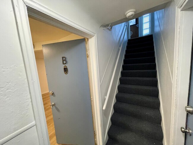 Foto del edificio - Charming 1-Bedroom Apartment for Rent on Spokane's Lower South Hill - Cozy, updated unit