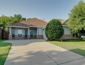 Building Photo - 9724 Water Tree Dr