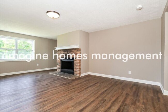 Building Photo - Coming Soon! Pet friendly 3 bedroom 2 bath...