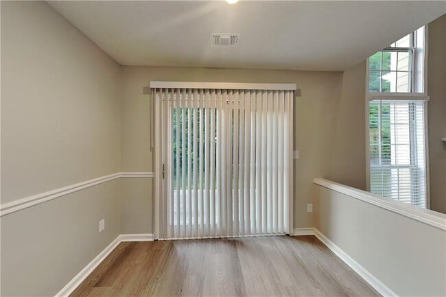 Building Photo - 3206 Claybrooke Dr NE