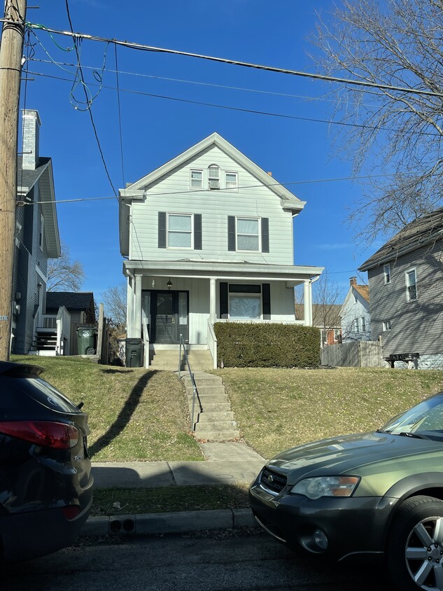 Elevación - 2118 Hudson Ave