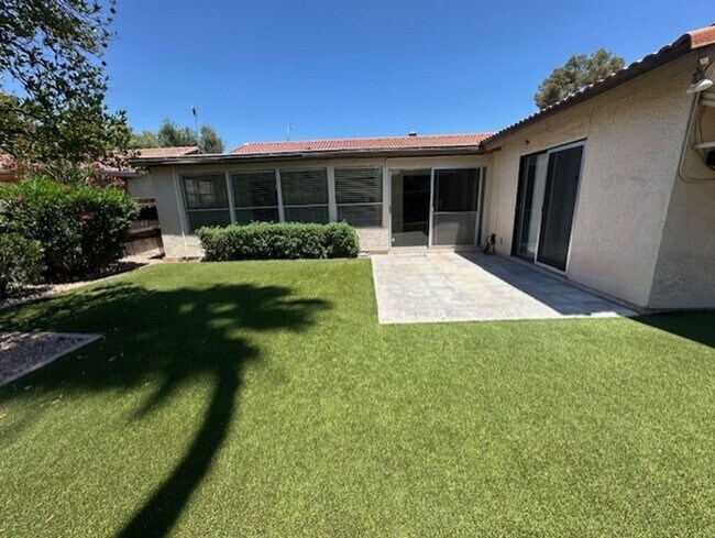 Foto del edificio - The Lakes Community in Tempe
