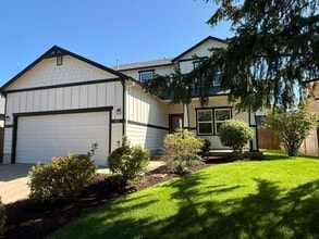 Building Photo - 615 Murin St