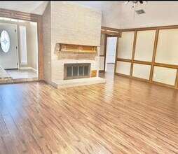 Building Photo - 22527 Wildwood Grove Dr