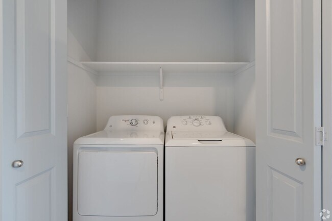 Interior Photo - Liberty Crest