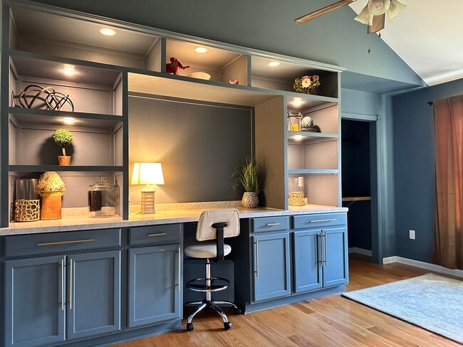 Building Photo - 174 Victoria Ln