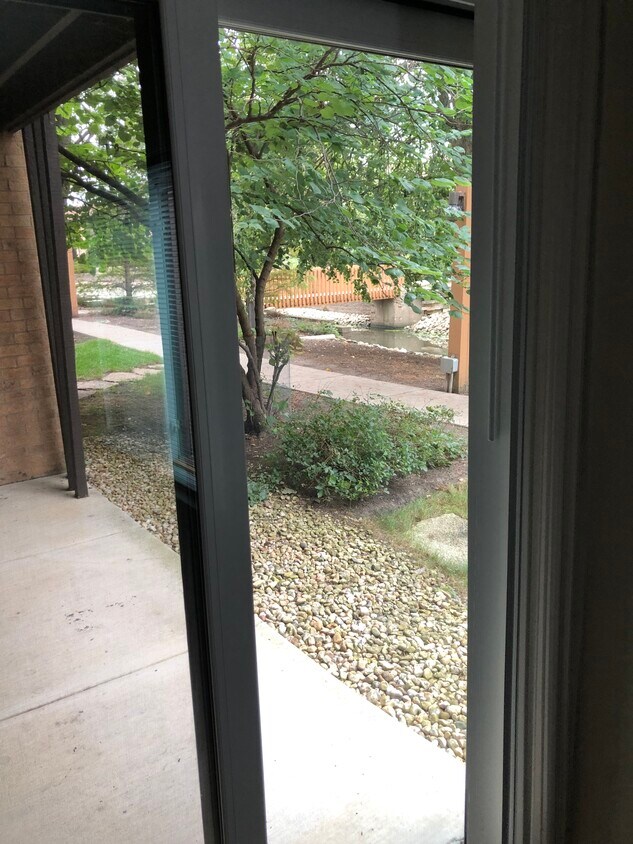 Primary Photo - 6102 Knoll Valley Dr