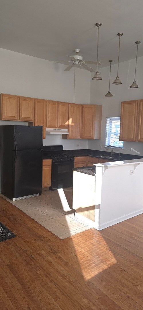 Foto del edificio - 3324 E 136th St