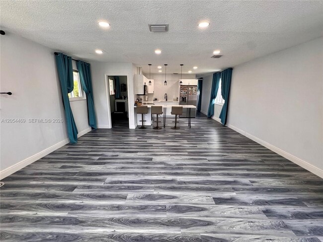Foto del edificio - 1158 NW 34th Ave