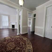 Building Photo - 233 S Prospect St