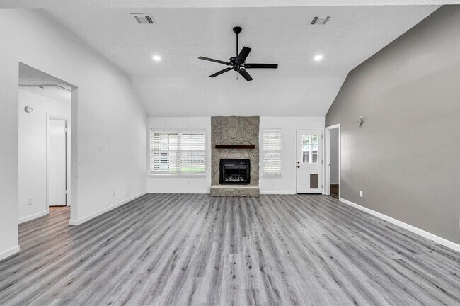 Building Photo - 2402 Blue Mist Ct