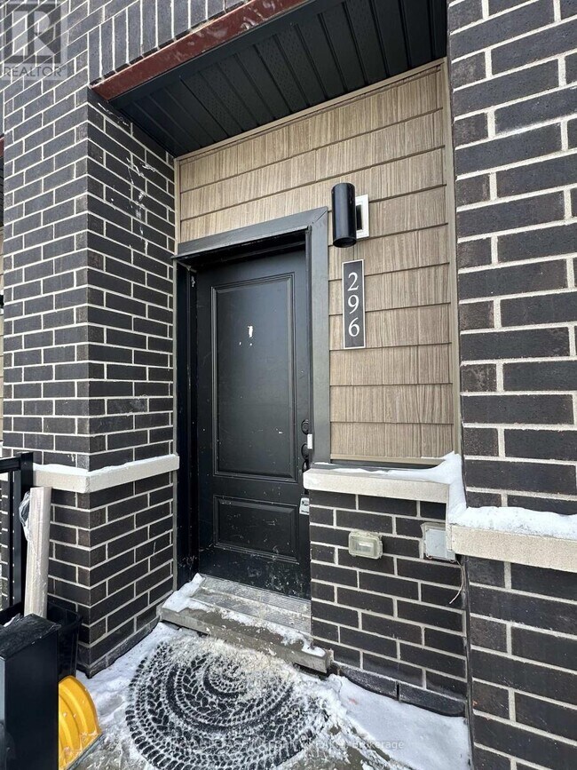 Building Photo - 296 Anyolite Private