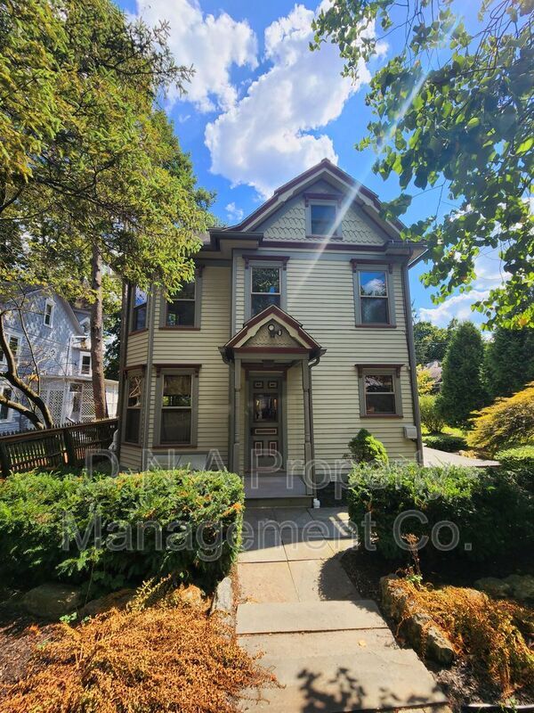 504 Thomas St, Stroudsburg, PA 18360 House Rental in Stroudsburg, PA