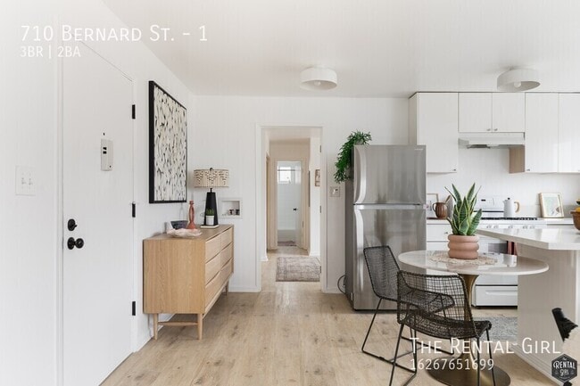 Foto del edificio - 710 Bernard St