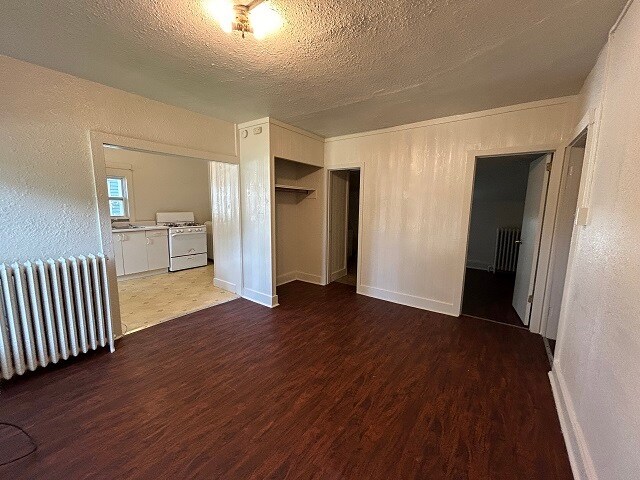 Foto del edificio - 400 6th Pl NW