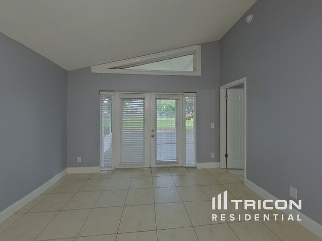 Building Photo - 7830 Copperfield Ct