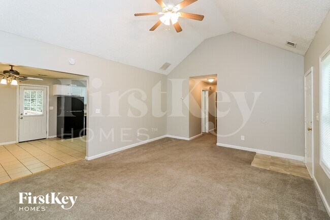Building Photo - 6013 Radford Dr