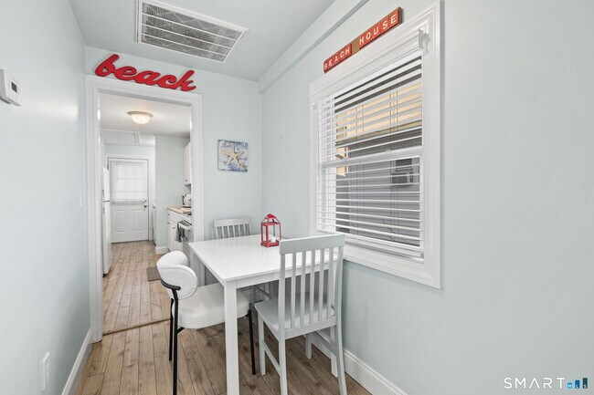 Foto del edificio - 108 College Pl