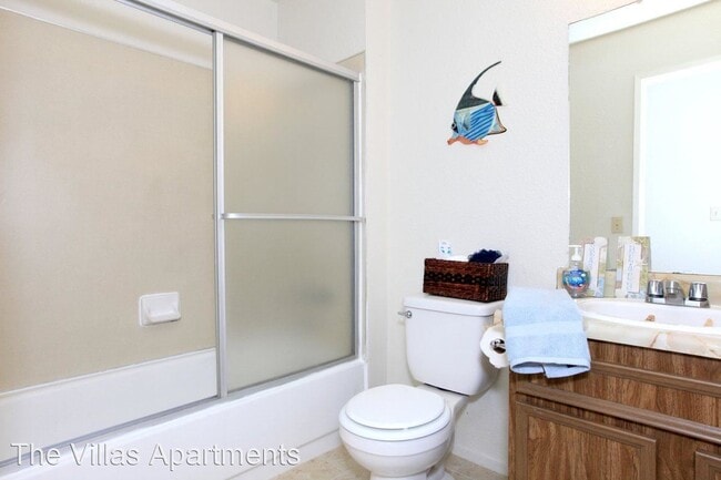 Building Photo - 401 Villa Ave