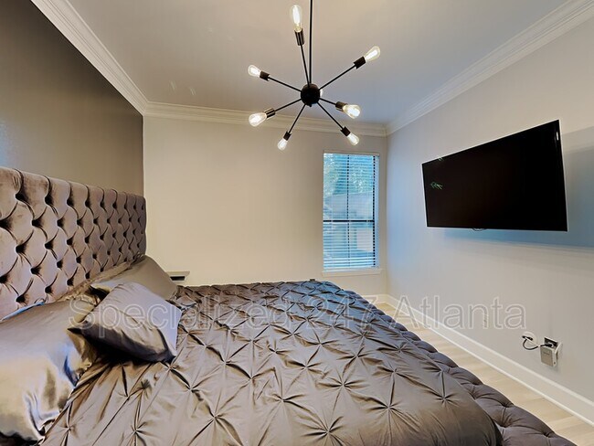 Foto del edificio - 3777 Peachtree Rd NE