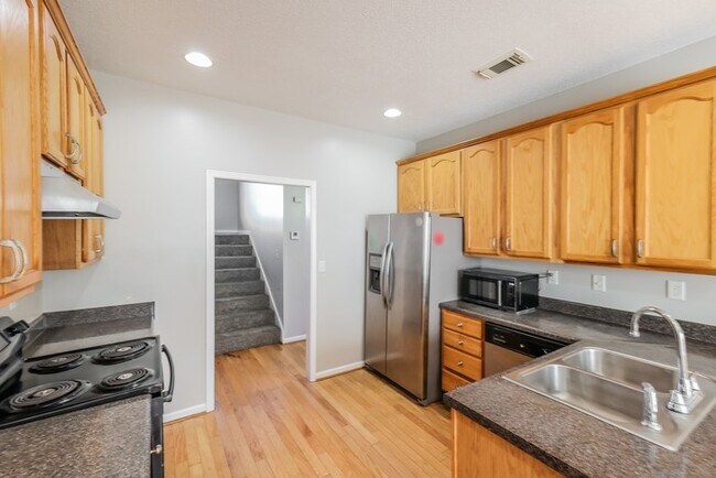 Building Photo - 11300 Athena Dr