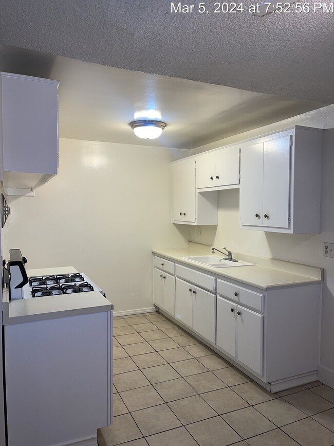 Building Photo - 406 Tyler Way