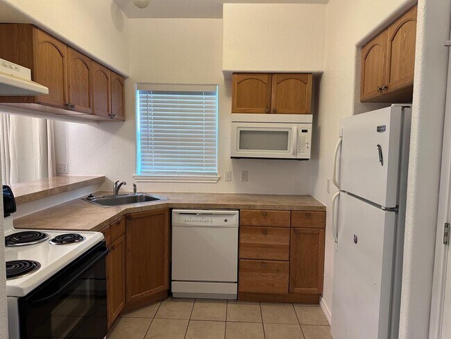 Building Photo - 138 N Kanaio Dr