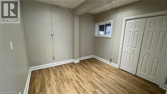 Building Photo - 540 King St E