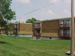 Foto del edificio - 8618 Lane Ave