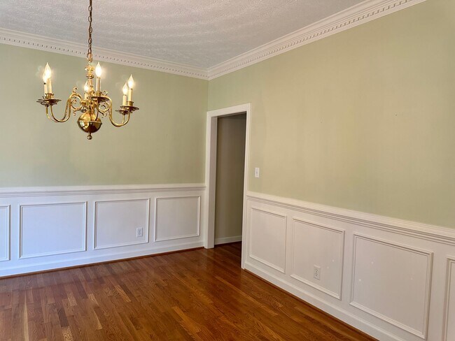 Foto del edificio - Beautiful home for rent in Fords Colony! Available Now!