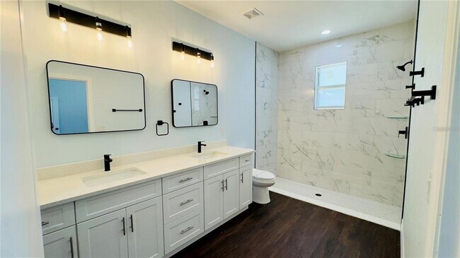 Building Photo - 14108 Chesswood Ln