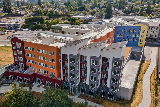 Building Photo - La Via Apartments