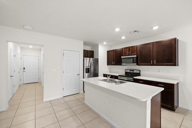 Foto del edificio - 3 Bedroom Townhome in North Naples communi...