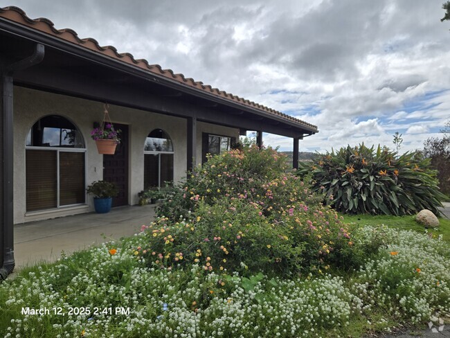 Building Photo - 5819 Redondo Dr