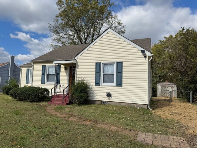 Foto del edificio - Freshly Updated 3BR Home with Designer Brick Accents