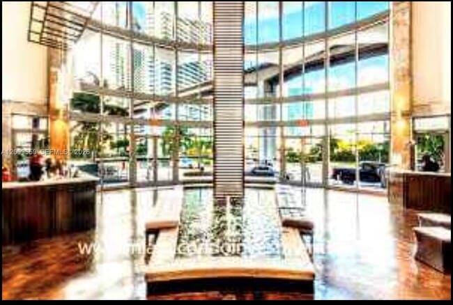 Foto del edificio - 690 SW 1st Ct