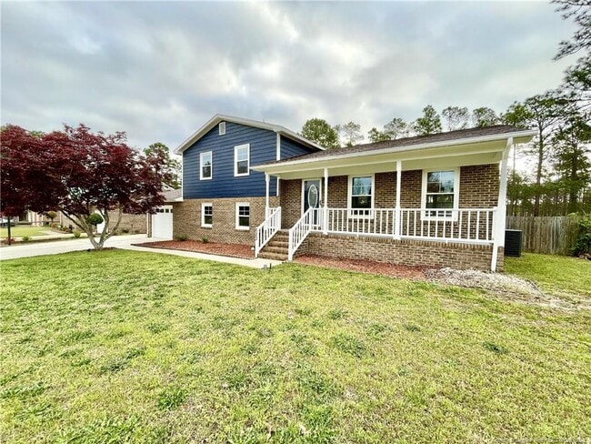Building Photo - 623 Daharan Dr
