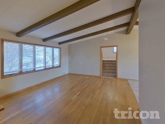 Foto del edificio - 2361 5th St NW