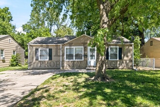 Building Photo - 1126 Silverdale Ct