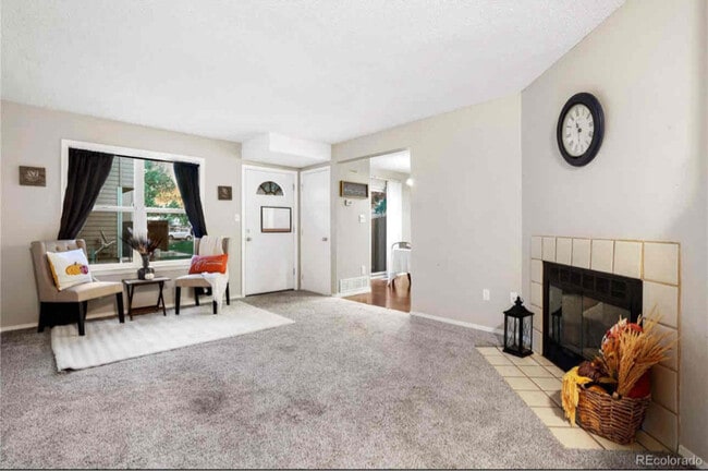 Foto del edificio - 4362 Hawks Lookout Ln