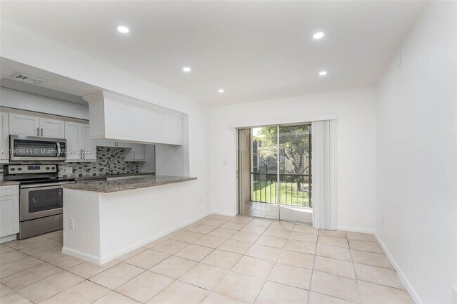 Building Photo - 8401 SW 107th Ave