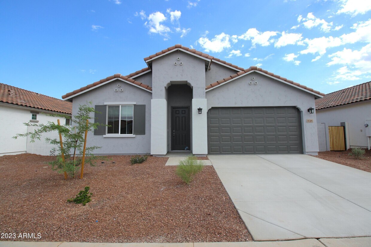 Foto principal - 1126 E Westwood Dr